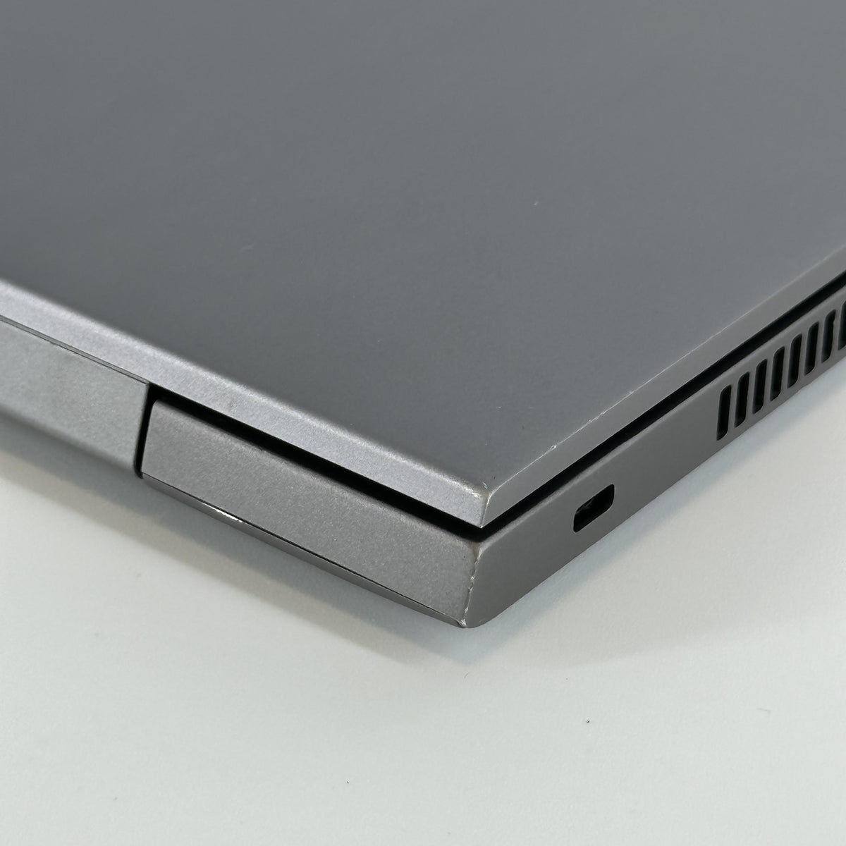 HP ZBook 15u G6 Gray 1.9 GHz Intel Core i7 8th Gen. 16GB RAM 256GB Solid State Drive