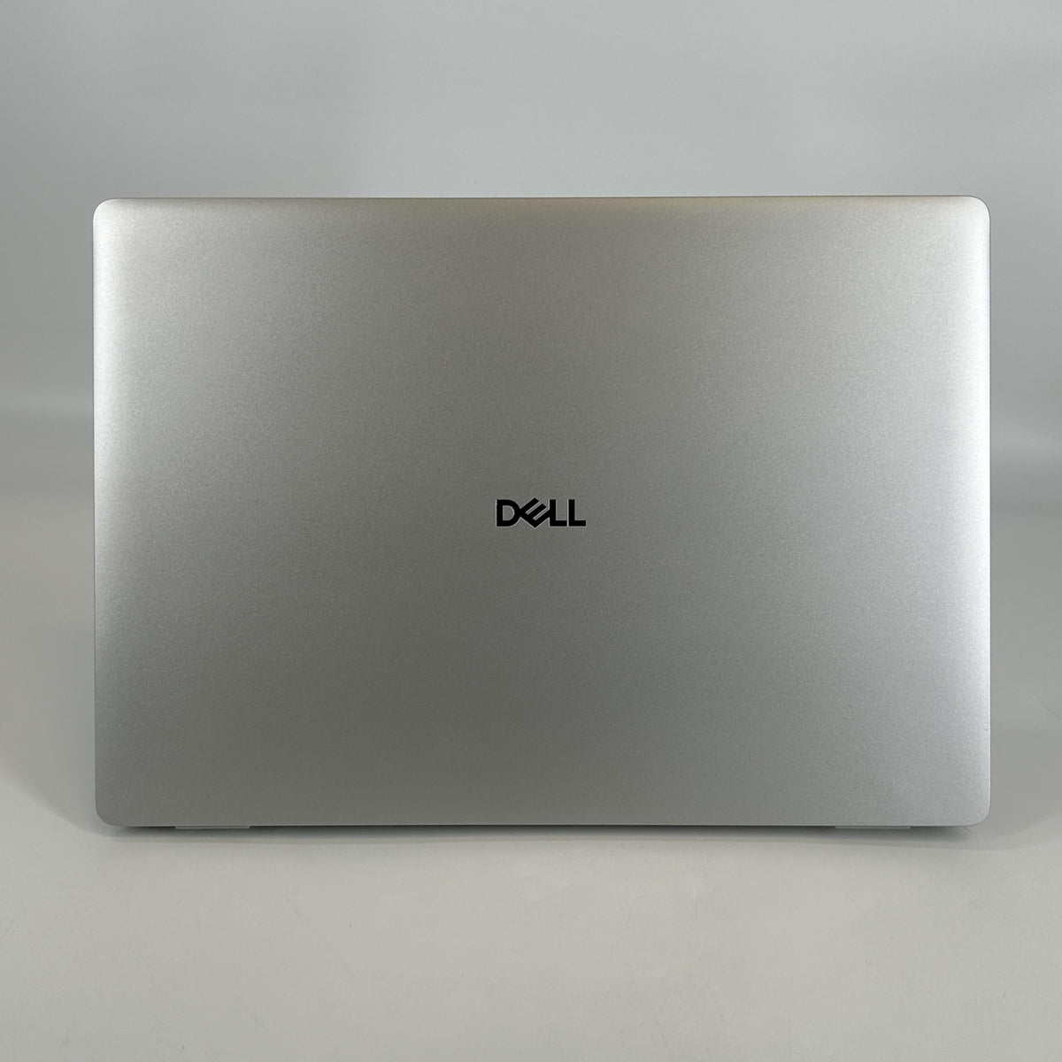 Dell Pro 16 PC16250 Platinum Silver 2.0 GHz Intel Core Ultra 5 Series 2 16GB RAM 256GB Solid State Drive