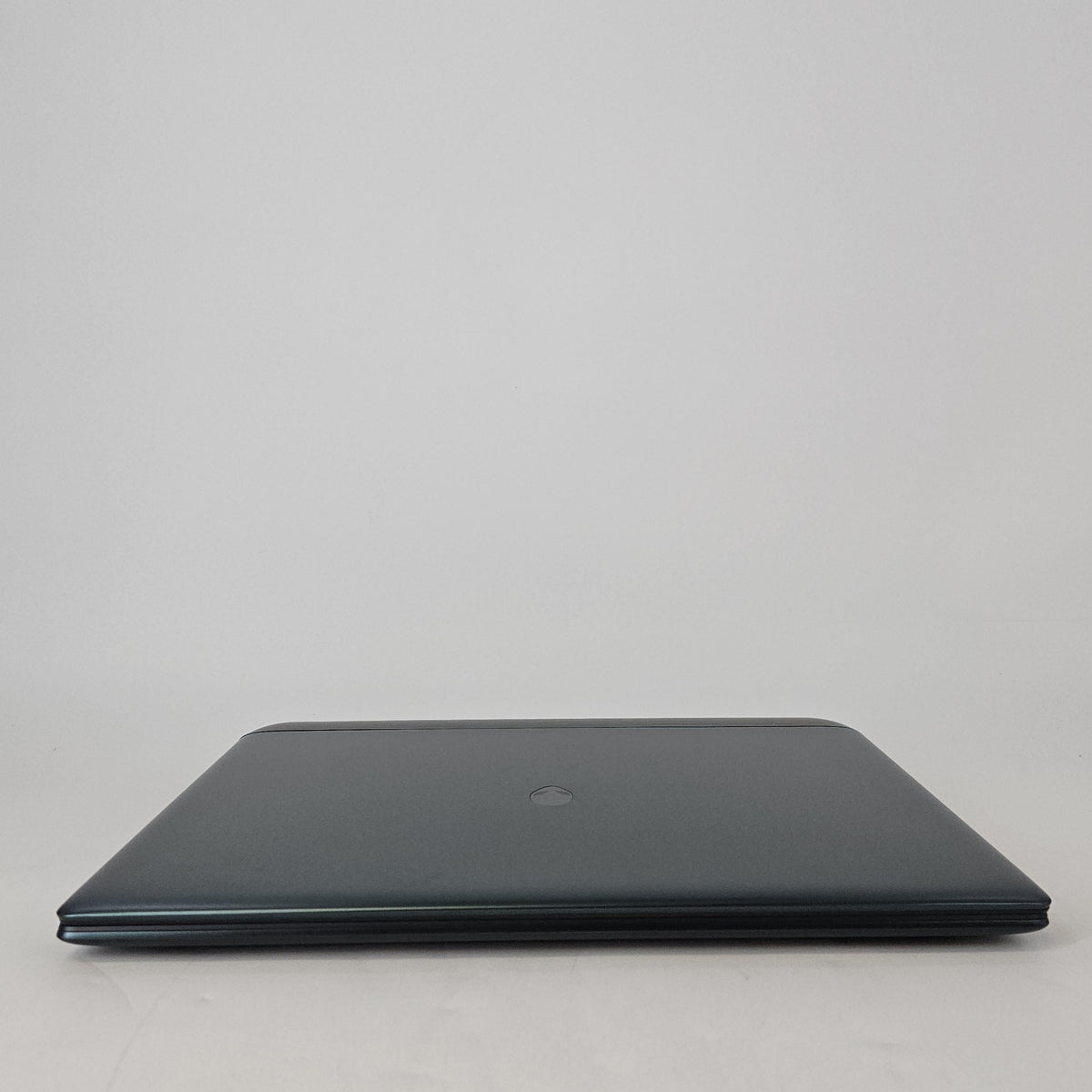 Dell Alienware 18 Area-51 Teal 2.7 GHz Intel Core Ultra 9 Series 2 32GB RAM 2TB Solid State Drive NVIDIA GeForce RTX 5080 16 GB