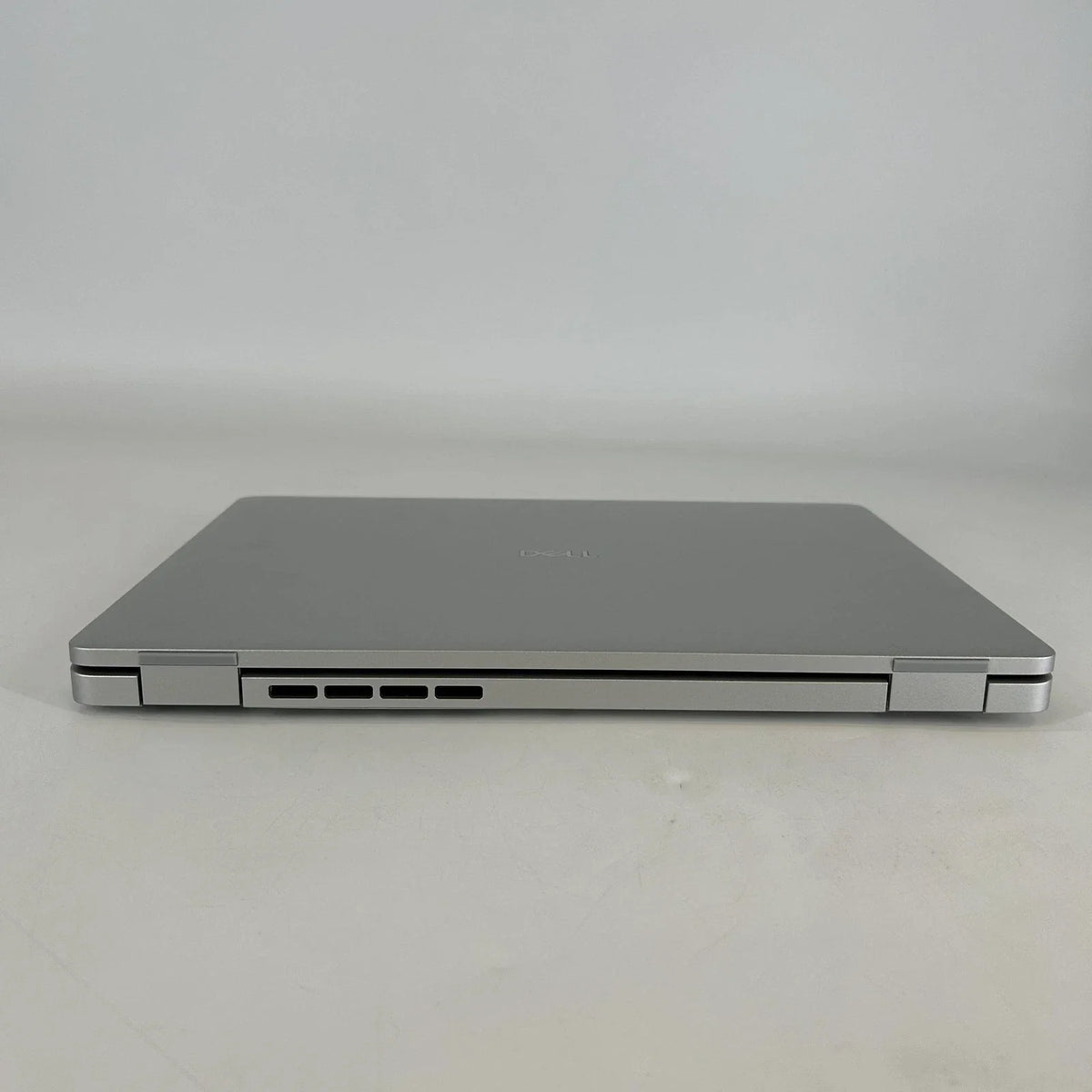 Dell Pro 14 PC14250 Platinum Silver 2.0 GHz Intel Core Ultra 7 Series 2 16GB RAM 512GB Solid State Drive