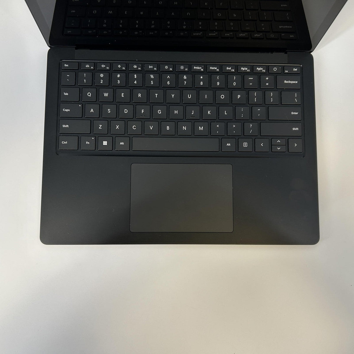 Microsoft Surface Laptop 5 13.5 Black 2.7 GHz Intel Core i7 12th Gen. 16GB RAM 512GB Solid State Drive