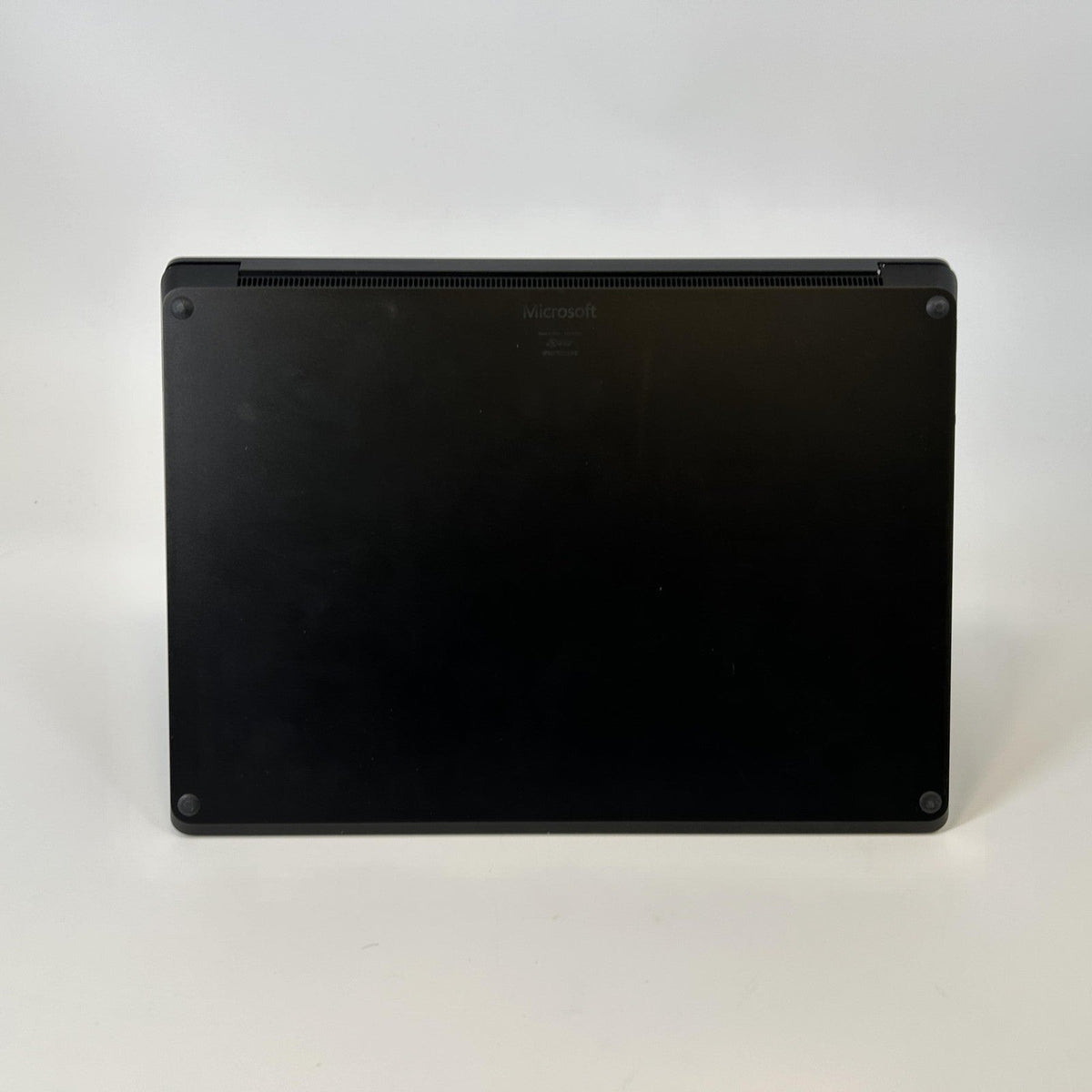 Microsoft Surface Laptop 5 13.5 Black 2.7 GHz Intel Core i7 12th Gen. 16GB RAM 512GB Solid State Drive