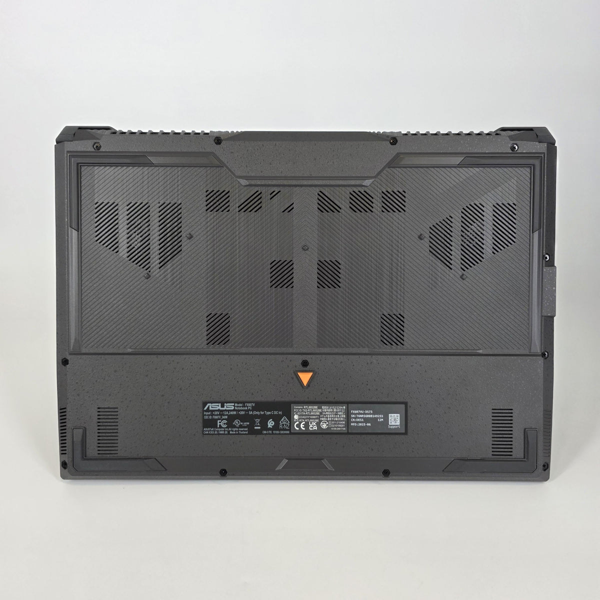 Asus TUF F16 16 Jaeger Gray 2.4 GHz Intel Core i7 13th Gen. 16GB RAM 512GB Solid State Drive NVIDIA GeForce RTX 4050 6 GB