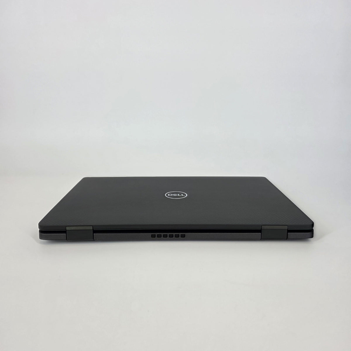 Dell Latitude 7320 13.3 Gray 2.6 GHz Intel Core i5 11th Gen. 8GB RAM 256GB Solid State Drive