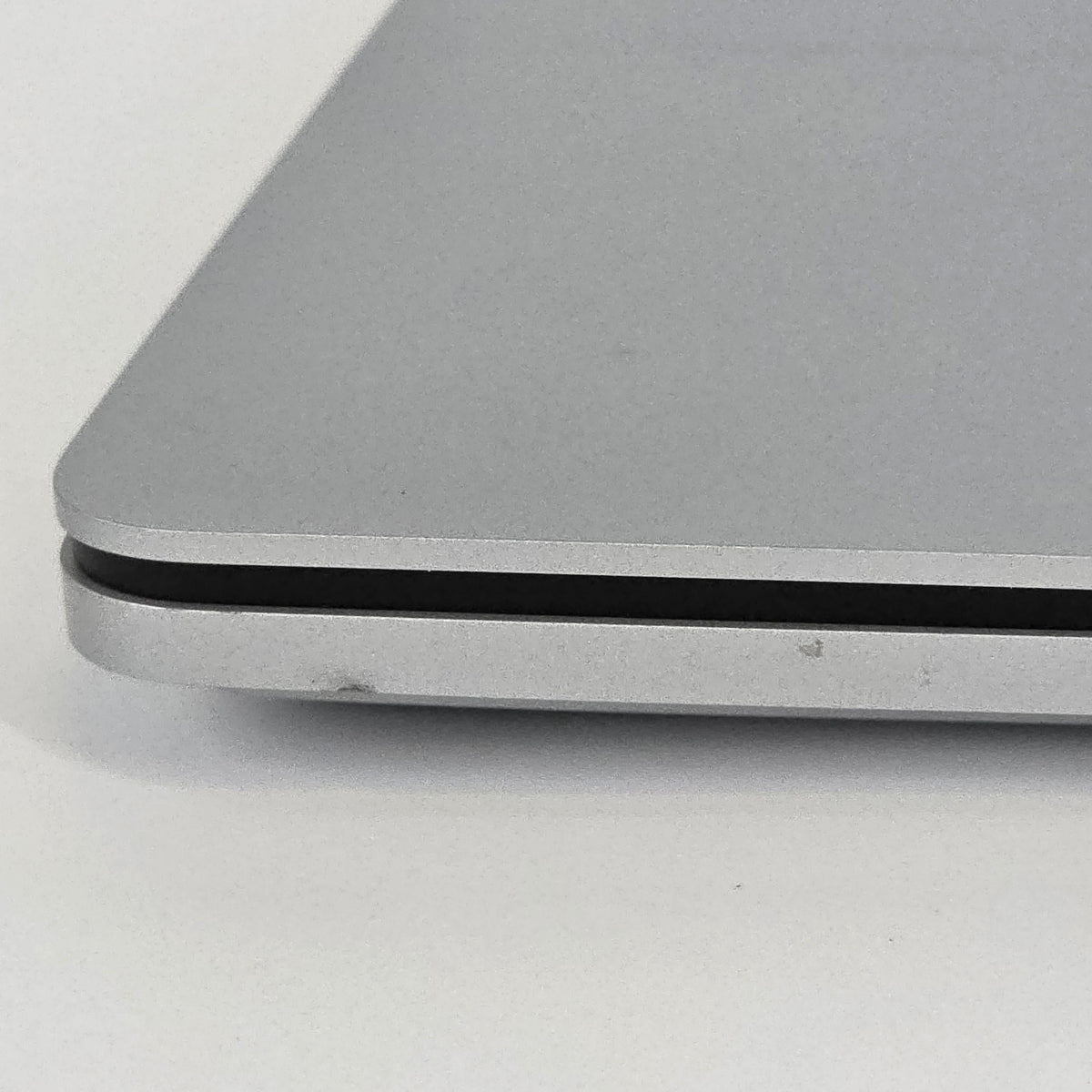 Microsoft Surface Laptop Studio 14.4 Silver 3.3 GHz Intel Core i7 11th Gen. 16GB RAM 512GB Solid State Drive NVIDIA GeForce RTX 3050 Ti 4 GB