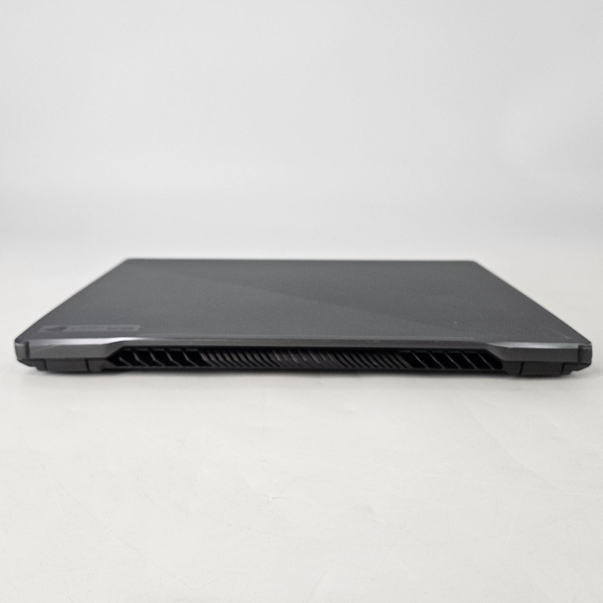 Asus ROG Zephyrus G15 GA503 15.6 Black 3.3 GHz AMD Ryzen 9 6900HS 16GB RAM 512GB Solid State Drive NVIDIA GeForce RTX 3060 6 GB