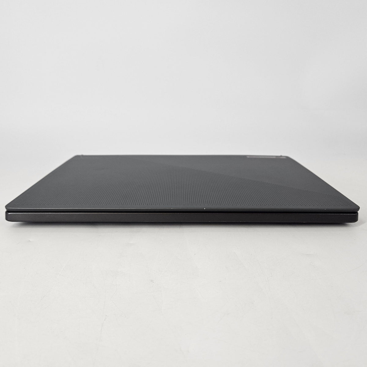 Asus ROG Zephyrus G15 GA503 15.6 Black 3.3 GHz AMD Ryzen 9 6900HS 16GB RAM 512GB Solid State Drive NVIDIA GeForce RTX 3060 6 GB