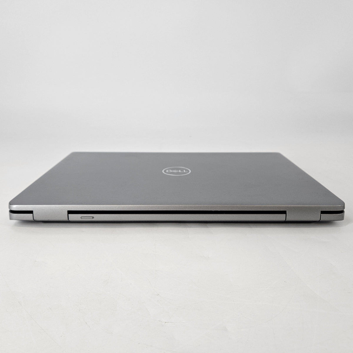 Dell Latitude 5540 15.6 Gray 1.7 GHz Intel Core i7 13th Gen. 32GB RAM 512GB Solid State Drive