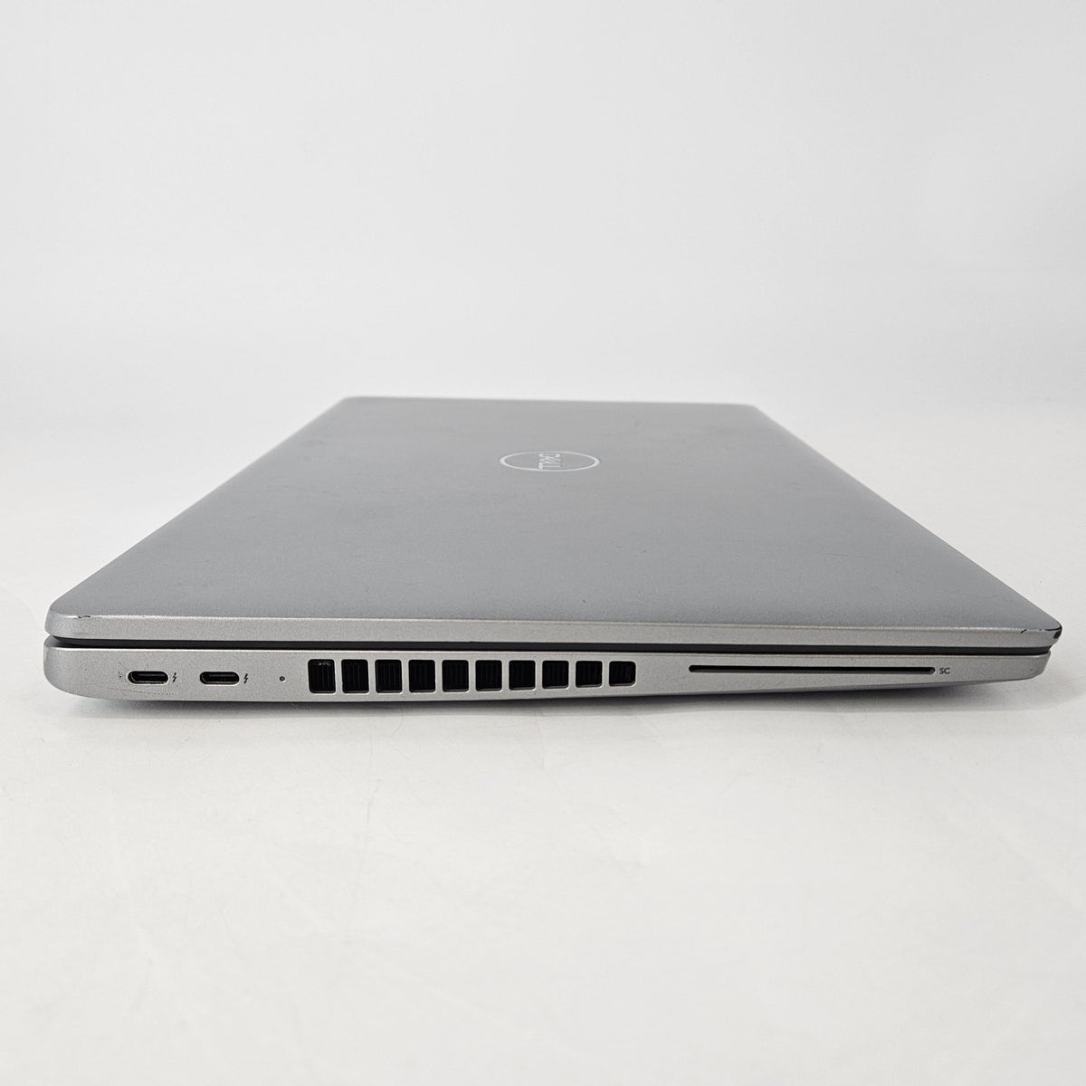 Dell Latitude 5540 15.6 Gray 1.7 GHz Intel Core i7 13th Gen. 32GB RAM 512GB Solid State Drive