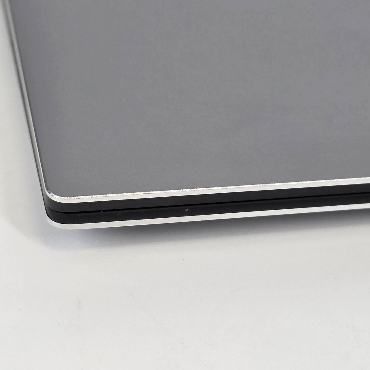 Dell XPS 13 9365 (2-in-1) Silver 1.5 GHz Intel Core i7 8th Gen. 16GB RAM 512GB Solid State Drive