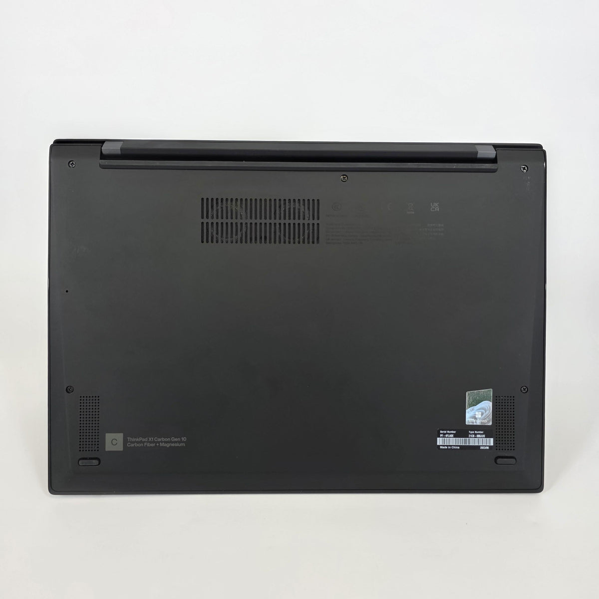 Lenovo ThinkPad X1 Carbon Gen 10 14 Black 2.1 GHz Intel Core i7 12th Gen. 16GB RAM 1TB Solid State Drive