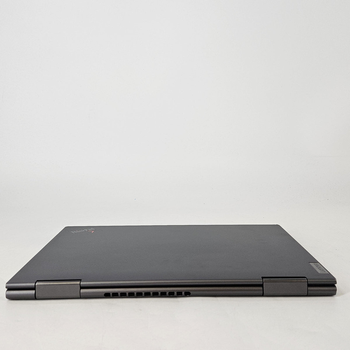 Lenovo ThinkPad X1 Yoga Gen 6 14 Gray 2.4 GHz Intel Core i5 11th Gen. 16GB RAM 512GB Solid State Drive