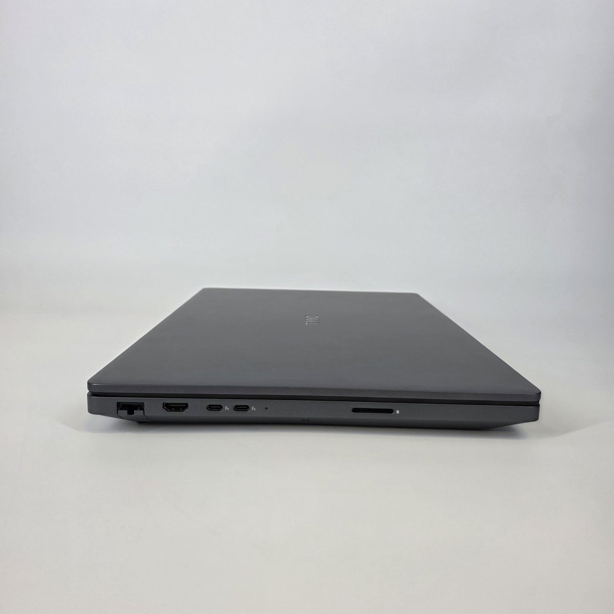 Dell Pro Max 18 Plus MB18250 Magnetite 2.8 GHz Intel Core Ultra 9 Series 2 16GB RAM 1TB Solid State Drive 512GB Solid State Drive NVIDIA RTX PRO 4000 Blackwell 16 GB