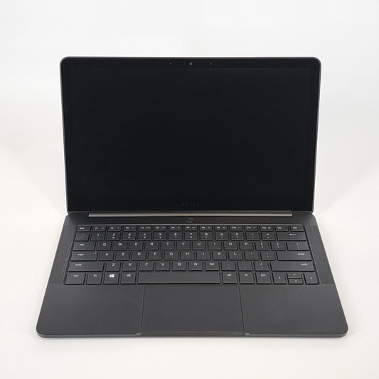 Razer Blade Stealth 13 2017 Black 1.8 GHz Intel Core i7 8th Gen. 16GB RAM 256GB Solid State Drive