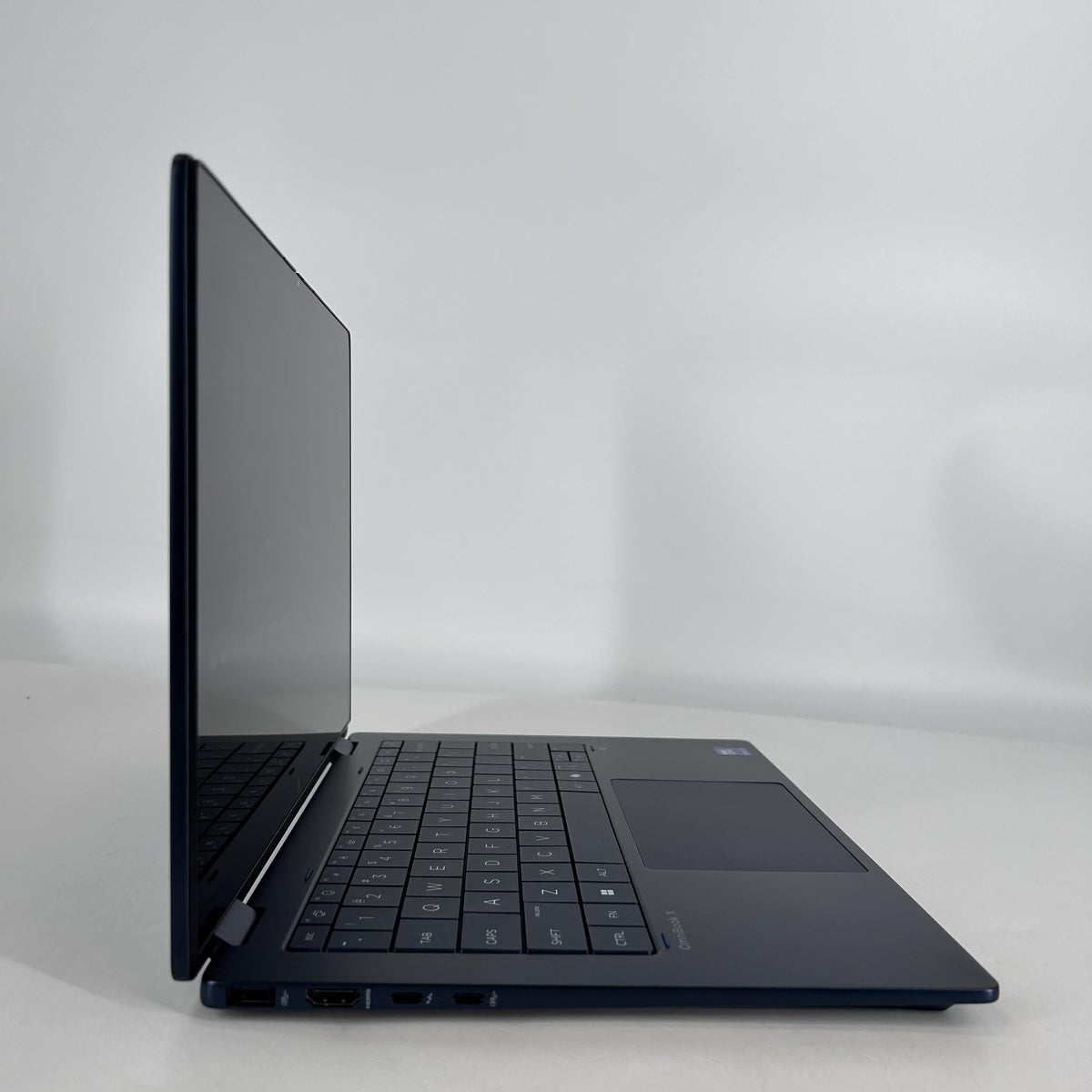 HP OmniBook X Flip 14 Atmospheric Blue 2.2 GHz Intel Core Ultra 7 Series 2 16GB RAM 1TB Solid State Drive