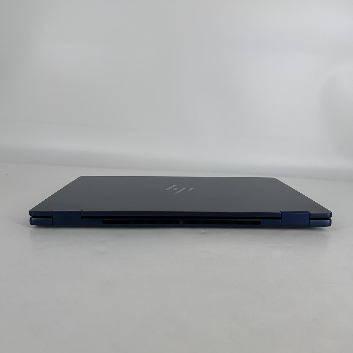 HP OmniBook X Flip 14 Atmospheric Blue 2.2 GHz Intel Core Ultra 7 Series 2 16GB RAM 1TB Solid State Drive