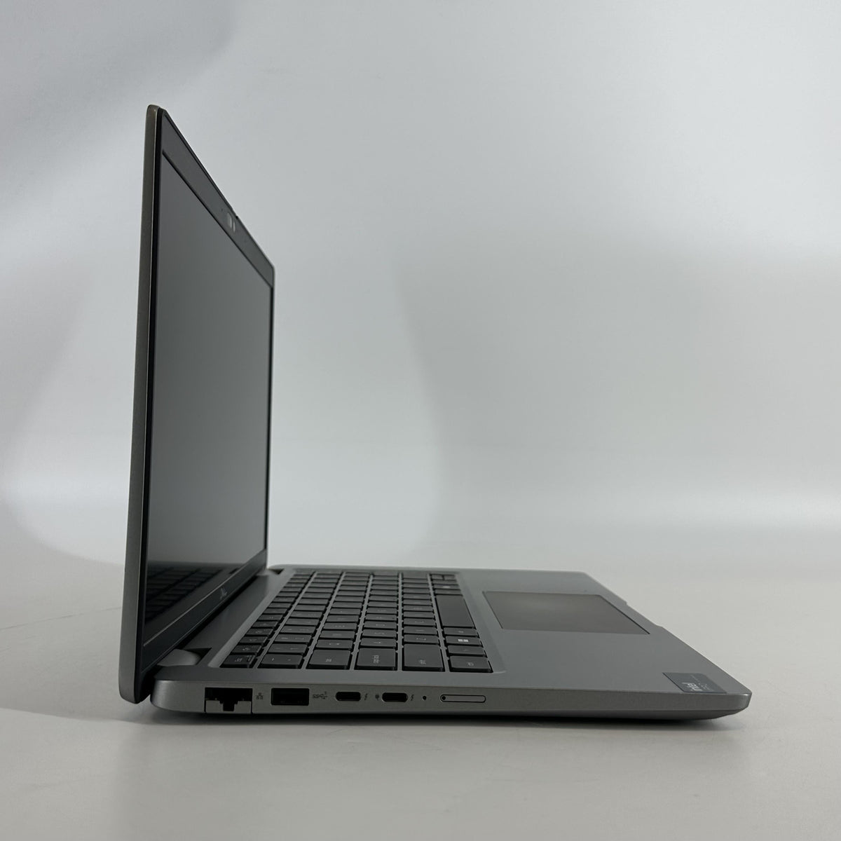 Dell Latitude 5450 14 Gray 1.7 GHz Intel Core Ultra 7 32GB RAM 512GB Solid State Drive