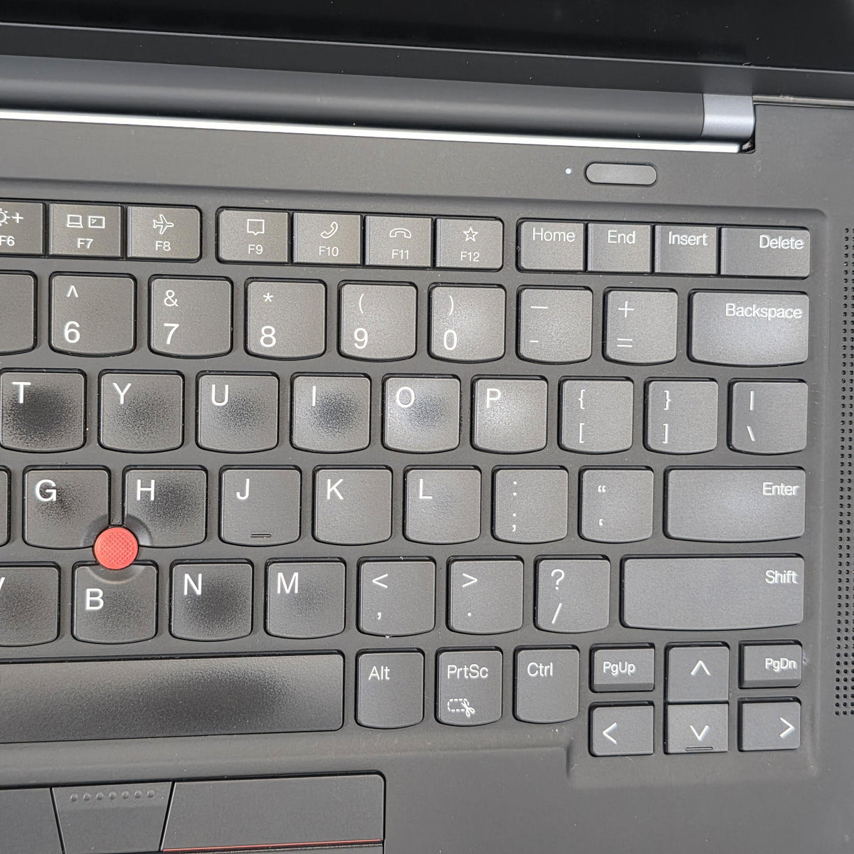 Lenovo ThinkPad X1 Carbon Gen 9 14 Black 2.8 GHz Intel Core i7 11th Gen. 16GB RAM 1TB Solid State Drive
