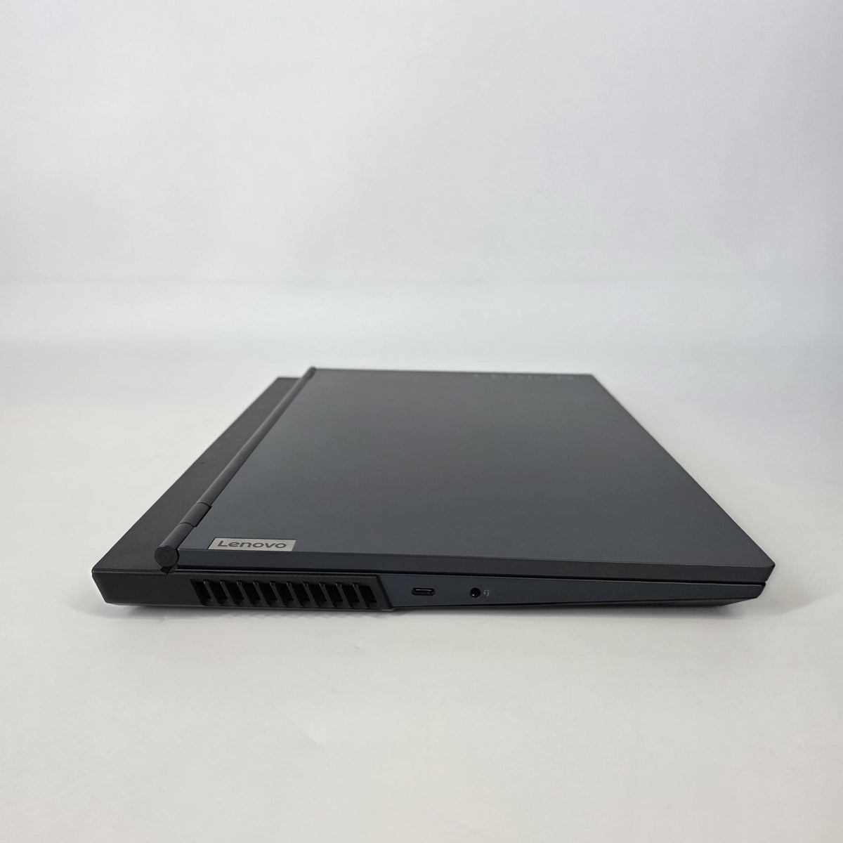 Lenovo Legion 5 15.6 Blue 3.2 GHz AMD Ryzen 7 5800H 32GB RAM 1TB Solid State Drive NVIDIA GeForce RTX 3050 Ti 4 GB