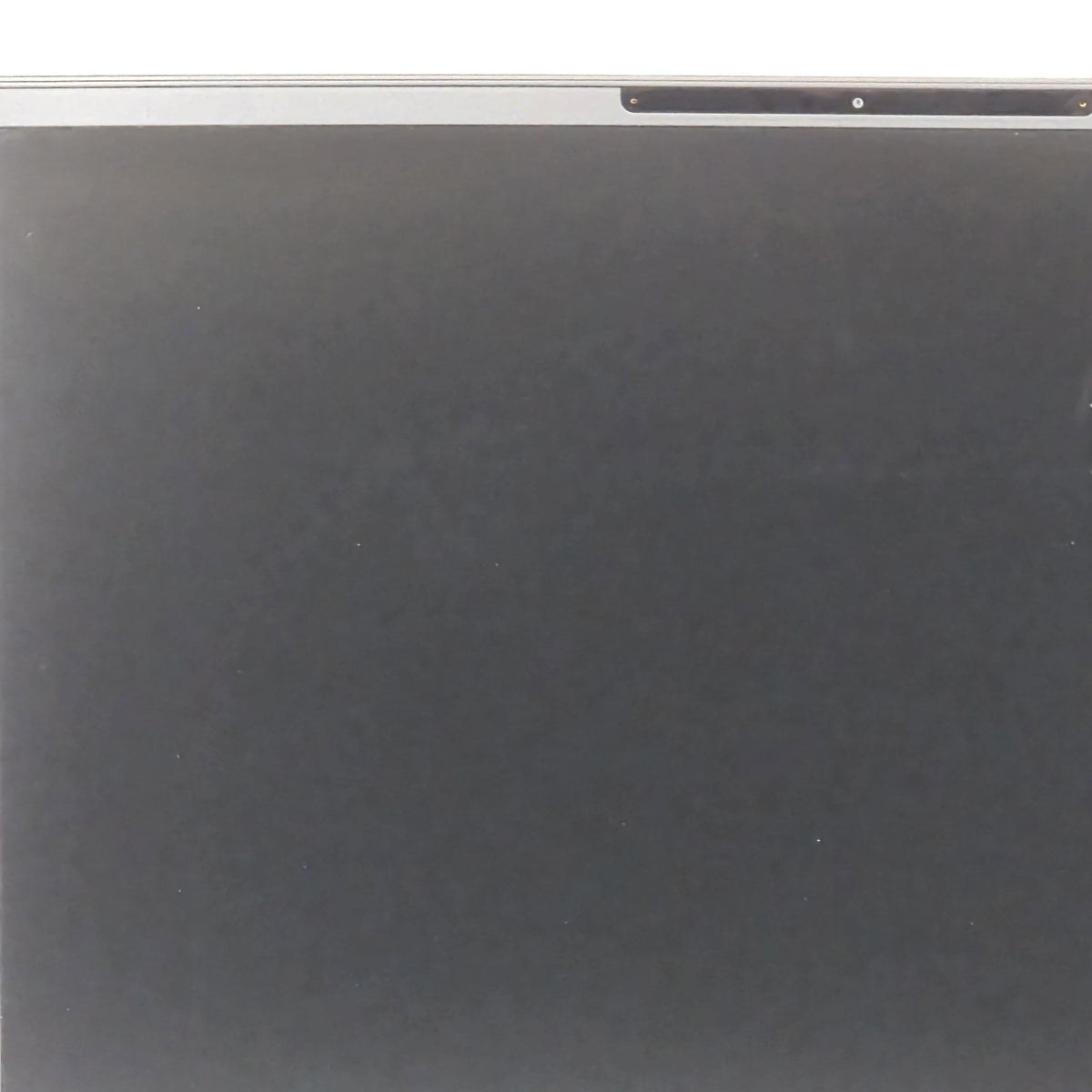 Dell Alienware X16 R2 Silver 2.3 GHz Intel Core Ultra 9 32GB RAM 1TB Solid State Drive NVIDIA GeForce RTX 4070 8 GB