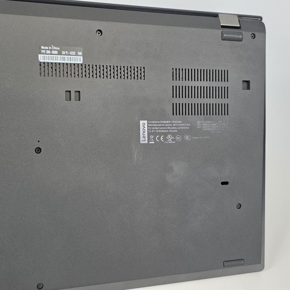 Lenovo ThinkPad P53s 15.6 Black 1.9 GHz Intel Core i7 8th Gen. 16GB RAM 512GB Solid State Drive NVIDIA Quadro P520 2 GB