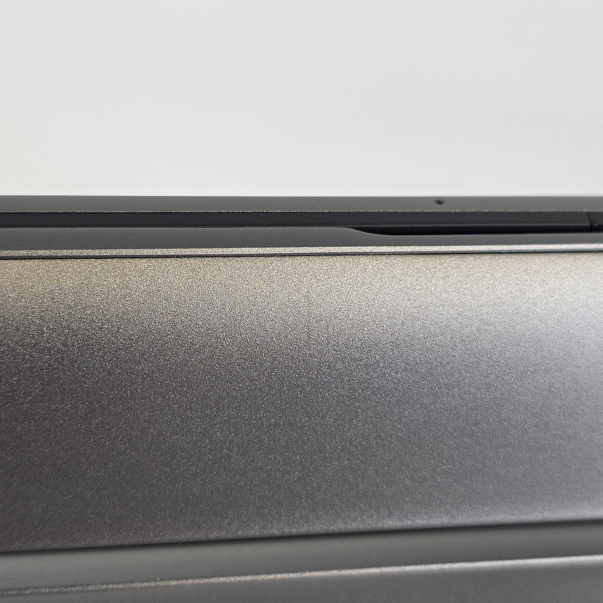 Dell Latitude 7450 14 Gray 2.1 GHz Intel Core Ultra 7 32GB RAM 512GB Solid State Drive