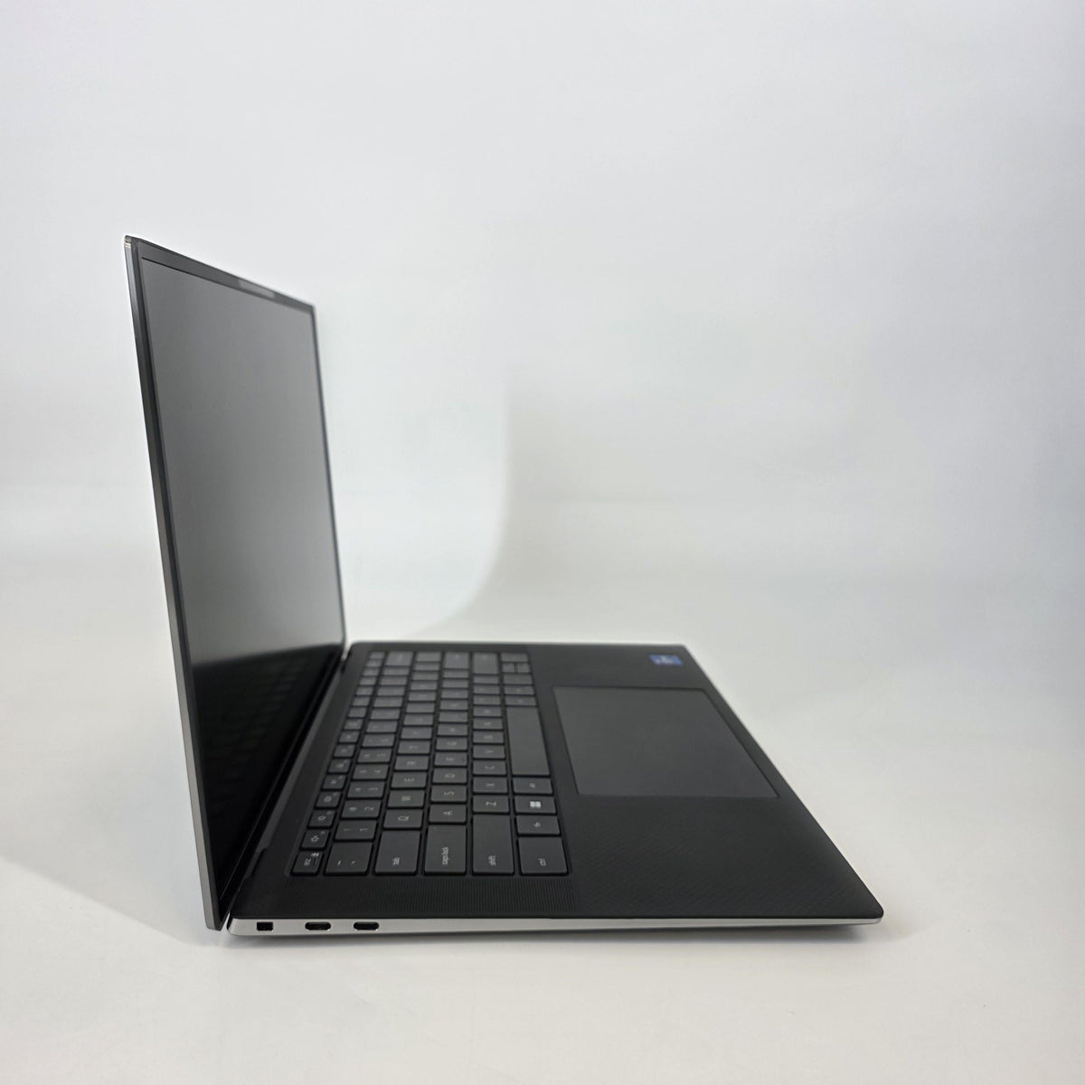 Dell Precision 5560 15.6 Gray 2.5 GHz Intel Core i7 11th Gen. 32GB RAM 1TB Solid State Drive NVIDIA RTX A2000 4 GB