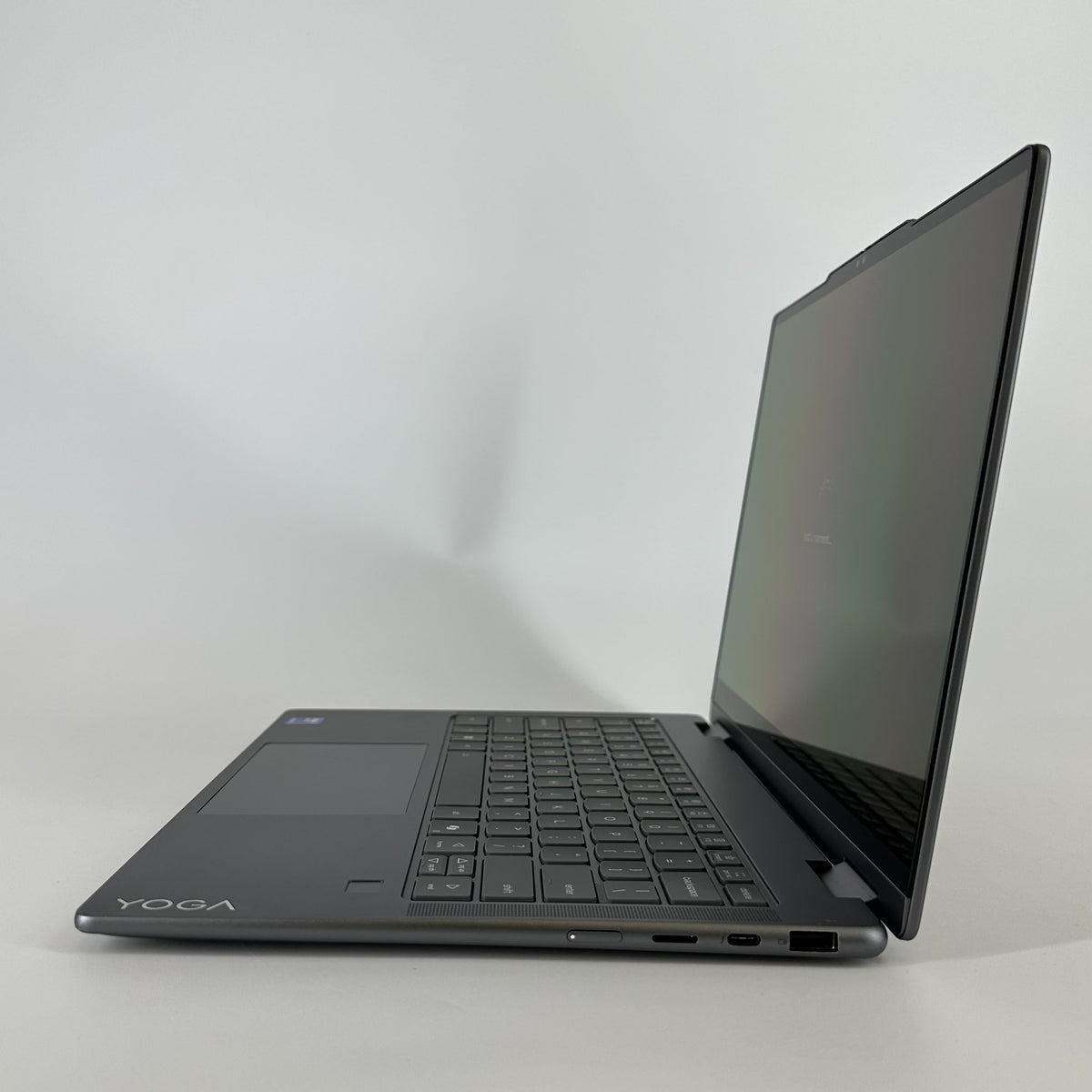 Lenovo Yoga 7i 14 Gray 2.2 GHz Intel Core Ultra 7 Series 2 16GB RAM 1TB Solid State Drive