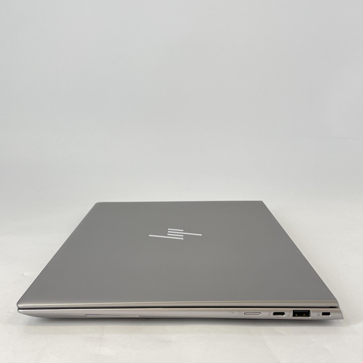 HP ZBook Studio 16 G11 Silver 1.4 GHz Intel Core Ultra 7 32GB RAM 512GB Solid State Drive NVIDIA RTX 1000 Ada 6 GB