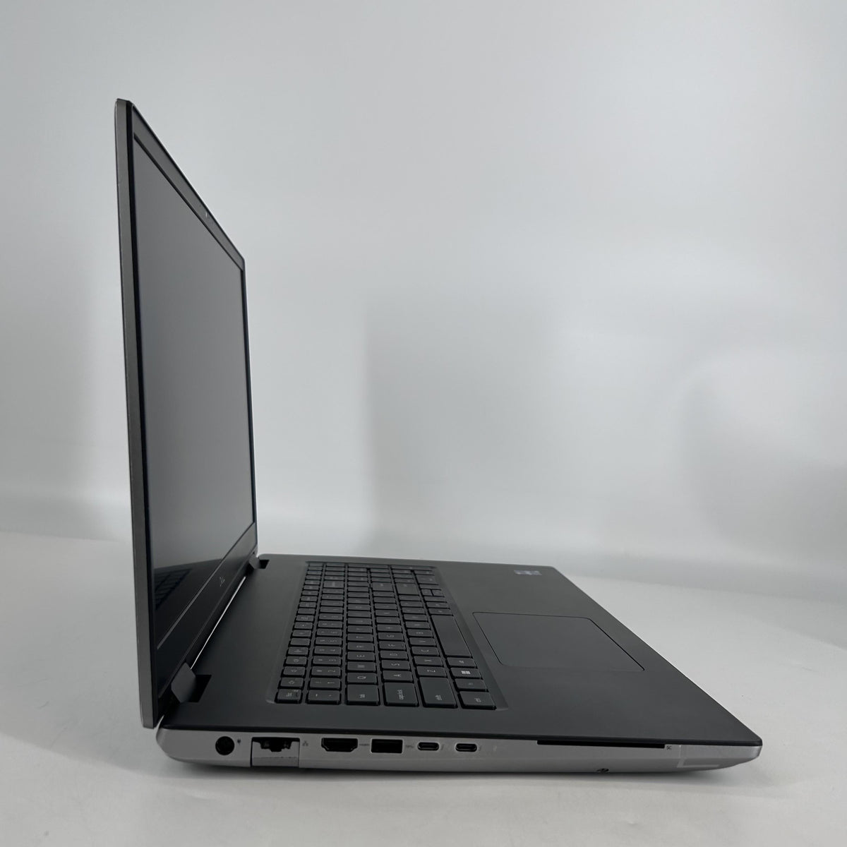 Dell Precision 7770 17.3 Gray 2.3 GHz Intel Core i9 12th Gen. 32GB RAM 512GB Solid State Drive NVIDIA RTX A5500 16 GB