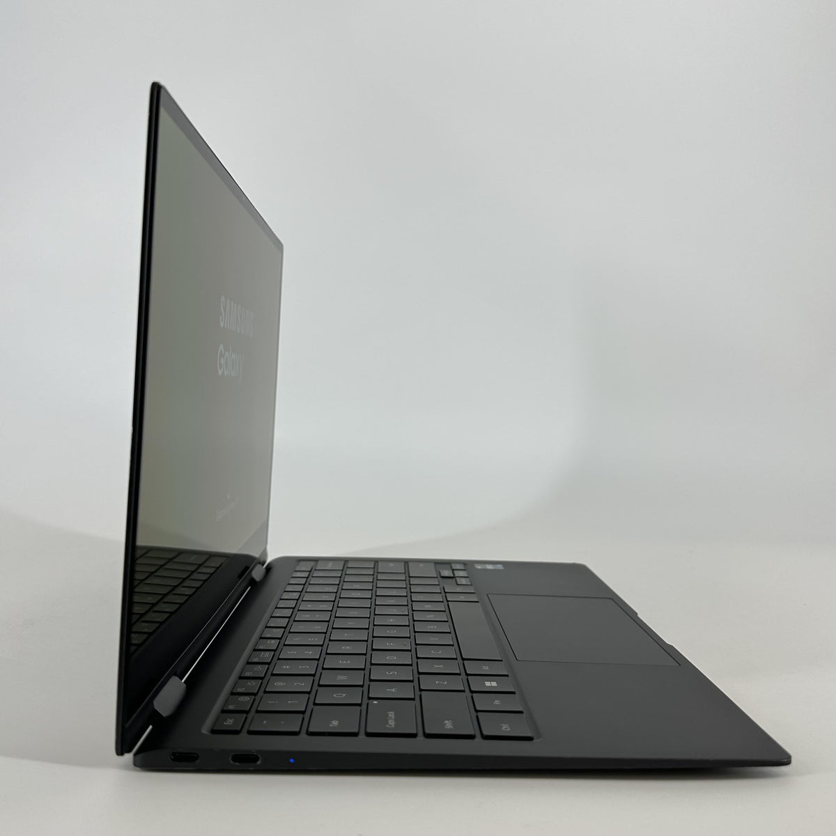 Samsung Galaxy Book2 360 13.3 Graphite WiFi 2.5 GHz Intel Core i7 12th Gen. 16GB RAM 512GB Solid State Drive