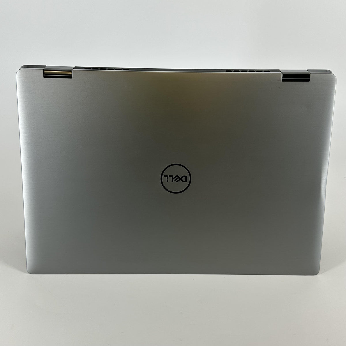 Dell Latitude 9420 (2-in-1) 14 Gray 3.0 GHz Intel Core i7 11th Gen. 32GB RAM 1TB Solid State Drive