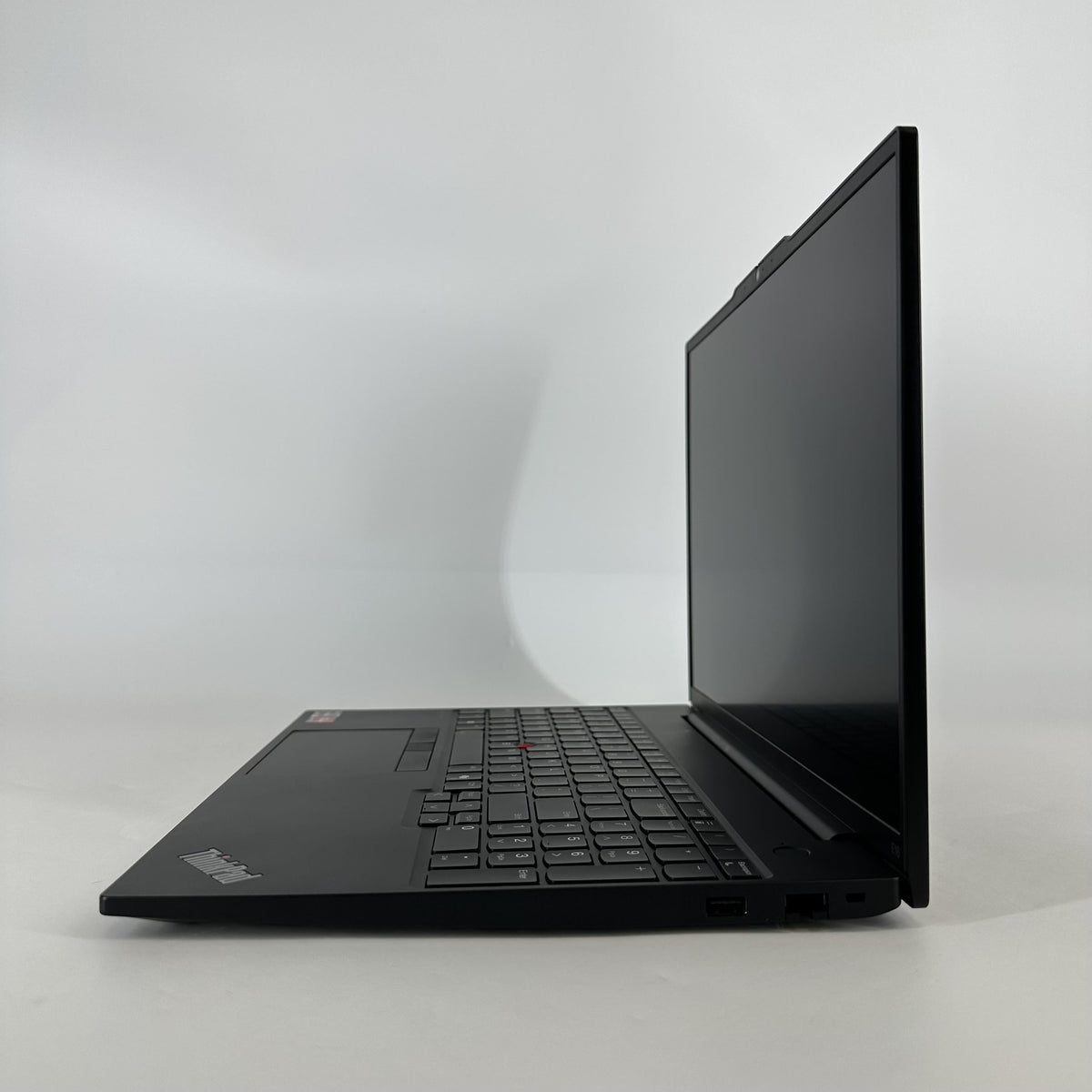 Lenovo ThinkPad E16 Gen 2 Black 2.9 GHz AMD Ryzen 5 7535U 16GB RAM 512GB Solid State Drive