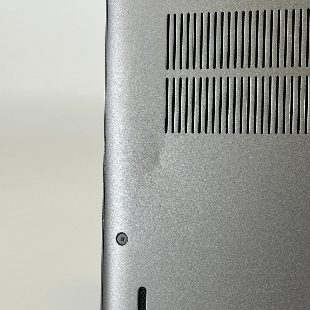 Dell Latitude 7450 (2-in-1) 14 Gray 2.1 GHz Intel Core Ultra 5 16GB RAM 256GB Solid State Drive