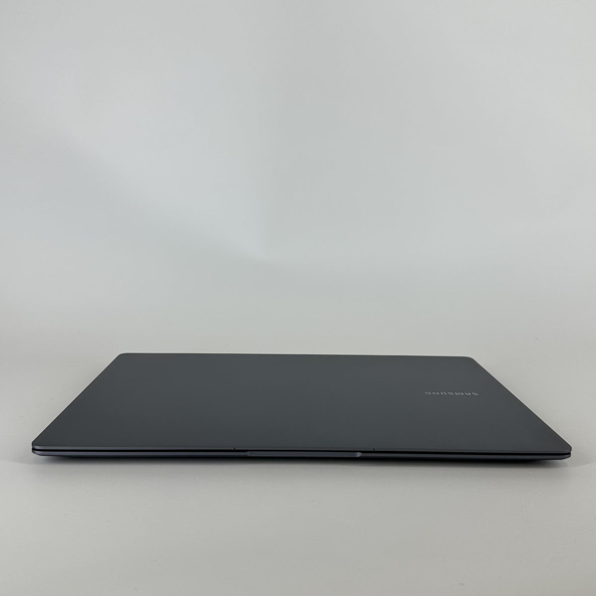 Samsung Galaxy Book4 Pro 14 Gray 3.8 GHz Intel Core Ultra 7 16GB RAM 512GB Solid State Drive