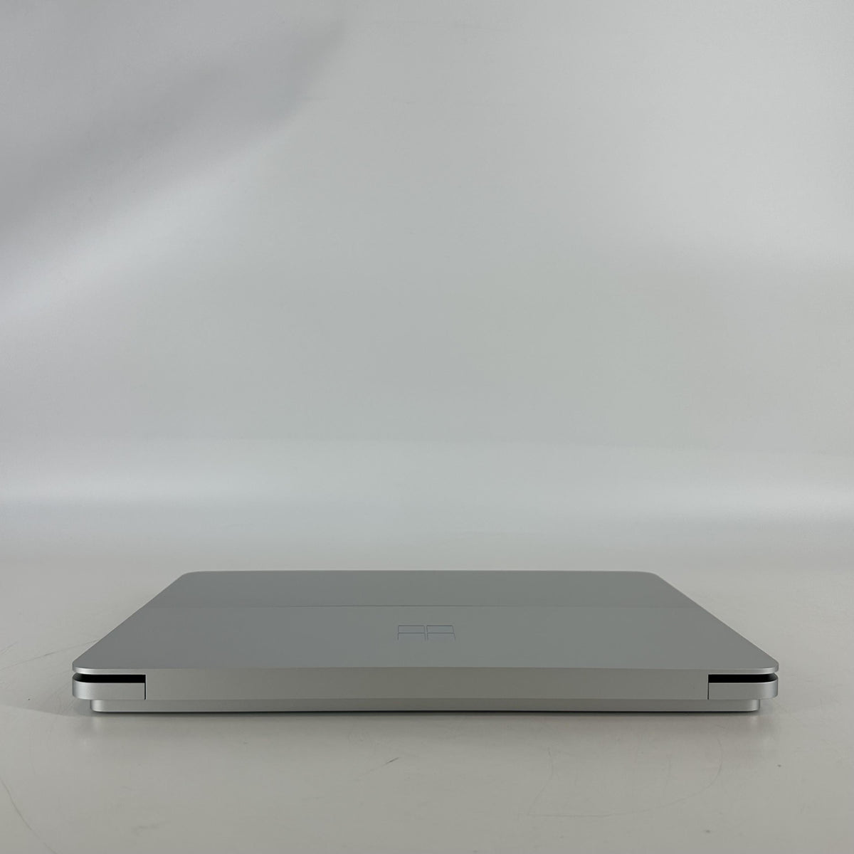 Microsoft Surface Laptop Studio 2 14.4 Silver 2.9 GHz Intel Core i7 13th Gen. 64GB RAM 1TB Solid State Drive NVIDIA GeForce RTX 4060 8 GB