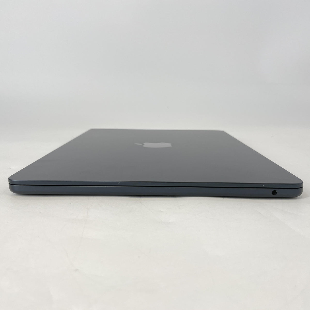 MacBook Air 13 2022 Blue 3.49 GHz M2 8-Core CPU 8GB Unified Memory 256GB Solid State Drive 8-Core GPU