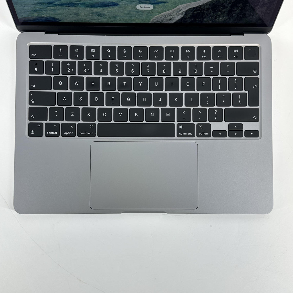 Apple MacBook Air 13 2022 Silver 3.49 GHz M2 8-Core CPU 8GB Unified Memory 256GB Solid State Drive 8-Core GPU