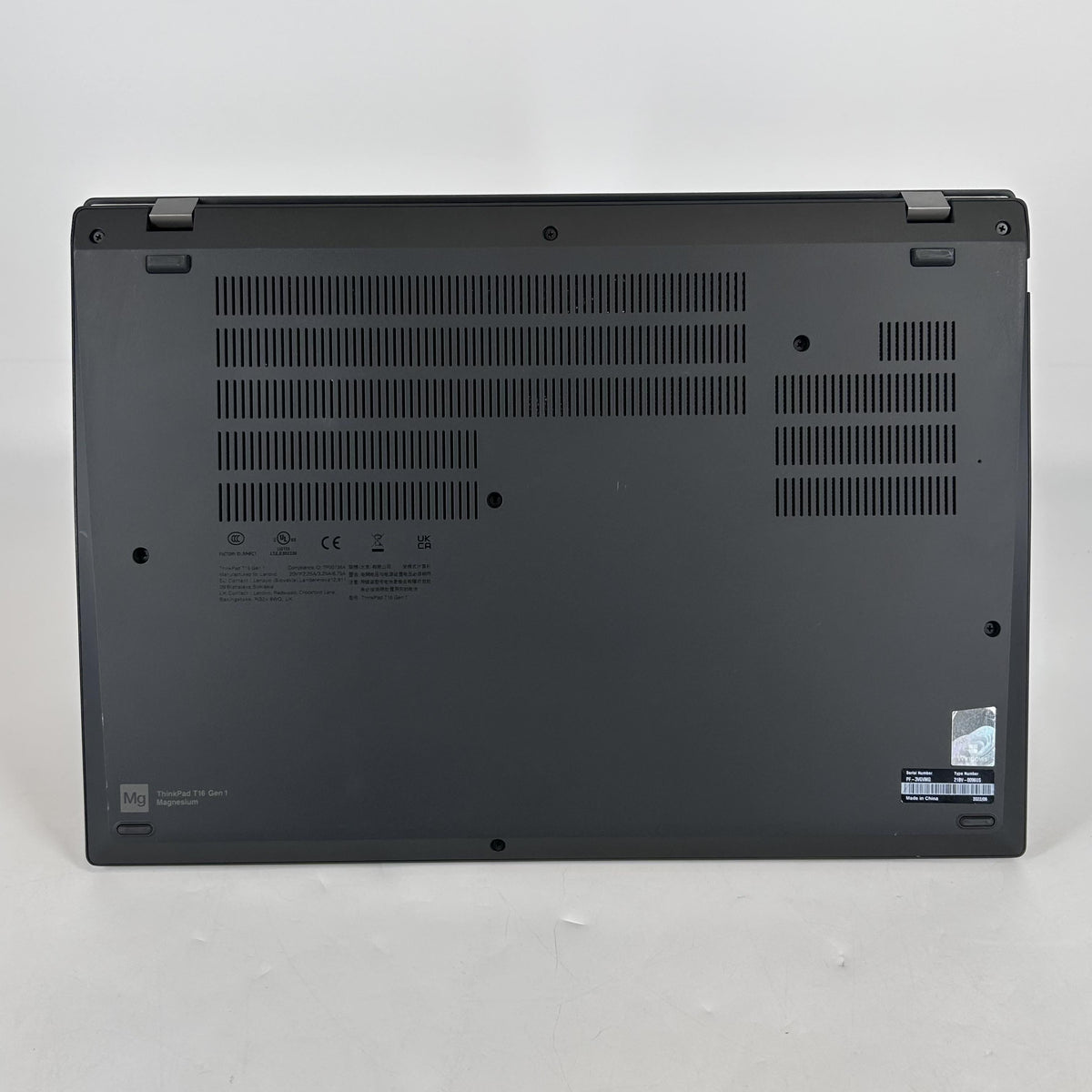 Lenovo ThinkPad T16 Gen 1 Gray 2.2 GHz Intel Core i7 12th Gen. 8GB RAM 512GB Solid State Drive