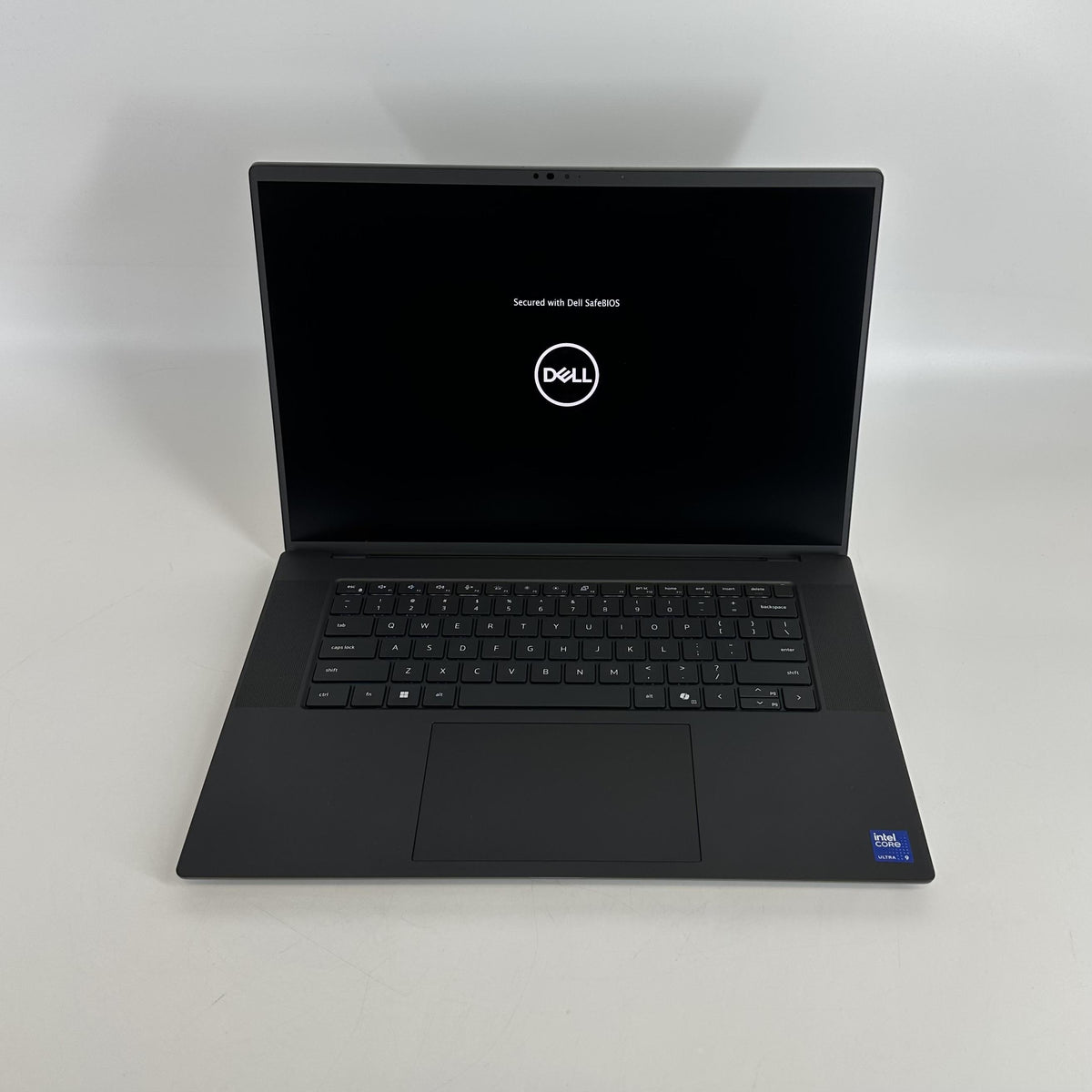 Dell Precision 5690 16 Gray 2.5 GHz Intel Core Ultra 9 64GB RAM 2TB Solid State Drive NVIDIA RTX 5000 Ada 16 GB