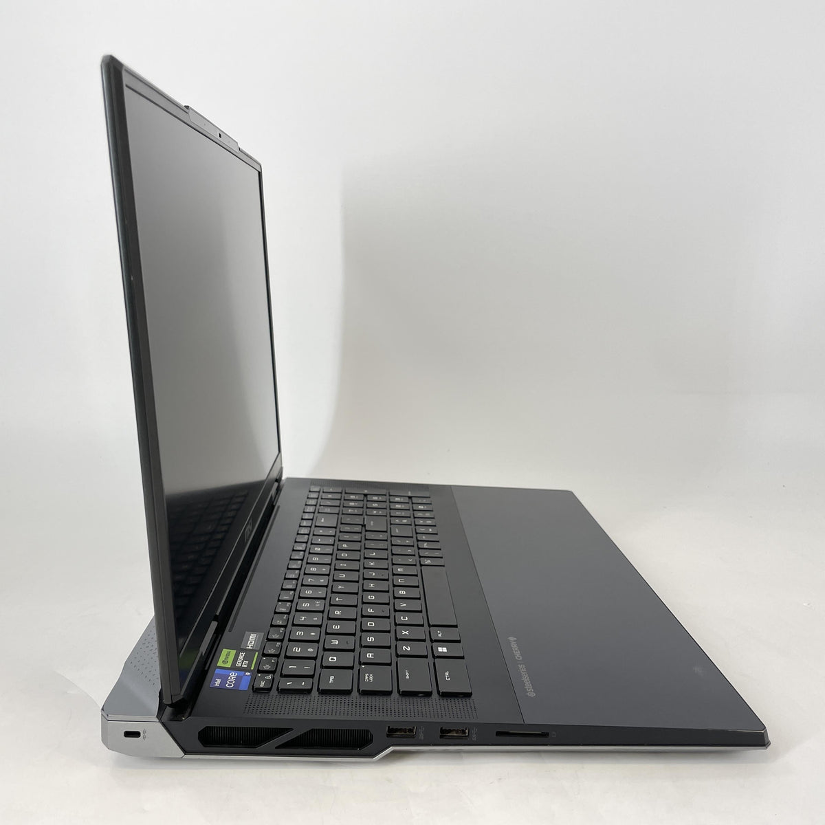 MSI Titan 18 HX 18 Black 2.2 GHz Intel Core i9 14th Gen. 128GB RAM 512GB Solid State Drive 1TB Solid State Drive NVIDIA GeForce RTX 4090 16 GB