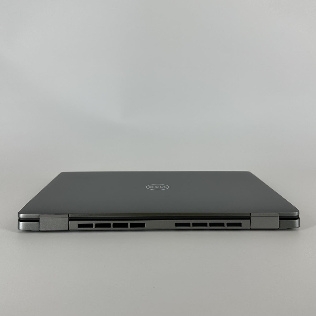 Dell Latitude 7340 13.3 Gray 1.6 GHz Intel Core i5 13th Gen. 16GB RAM 512GB Solid State Drive