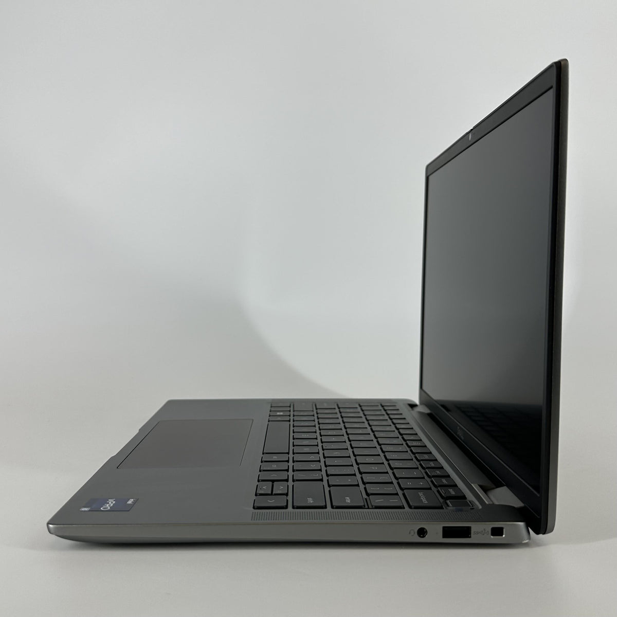 Dell Latitude 7340 13.3 Gray 1.6 GHz Intel Core i5 13th Gen. 16GB RAM 512GB Solid State Drive