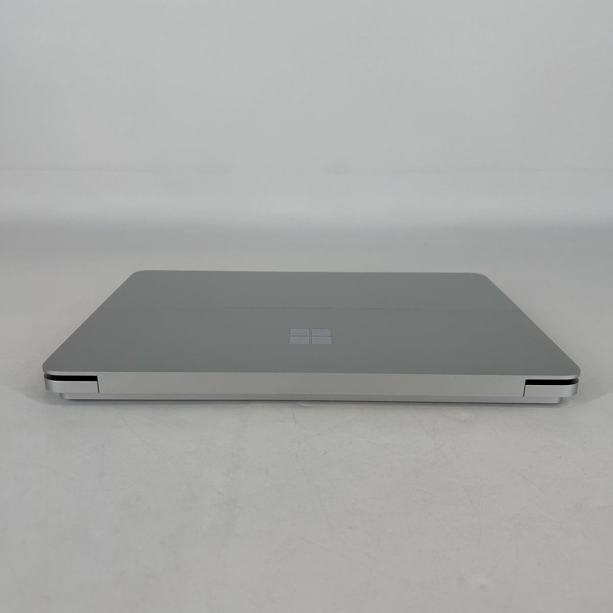Microsoft Surface Laptop Studio 2 14.4 Silver 2.9 GHz Intel Core i7 13th Gen. 64GB RAM 1TB Solid State Drive NVIDIA GeForce RTX 4060 8 GB