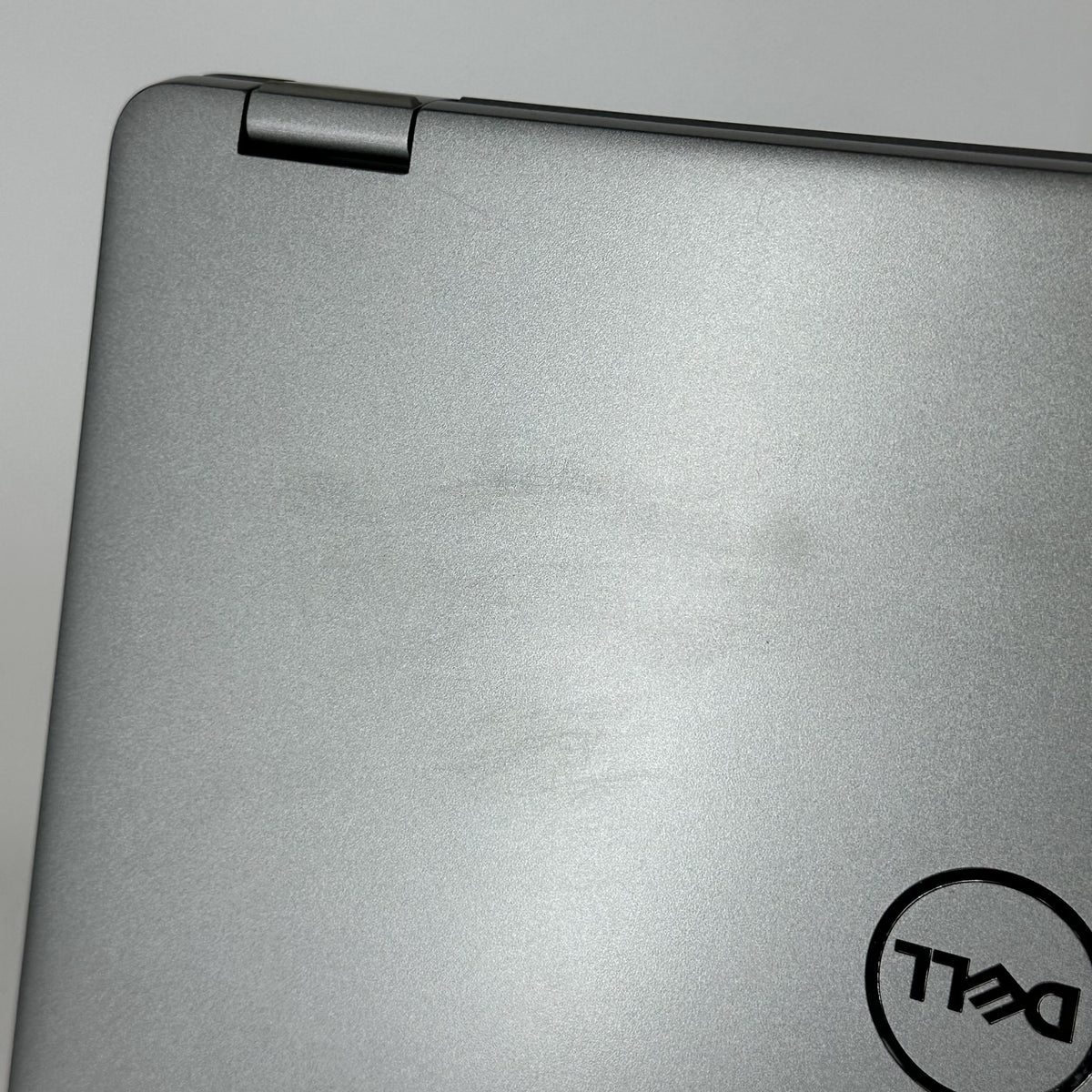 Dell Latitude 3340 13.3 Gray 1.3 GHz Intel Core i5 13th Gen. 8GB RAM 256GB Solid State Drive