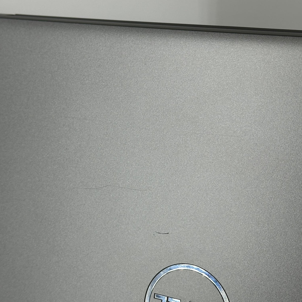 Dell Latitude 5540 15.6 Gray 1.3 GHz Intel Core i5 13th Gen. 8GB RAM 256GB Solid State Drive