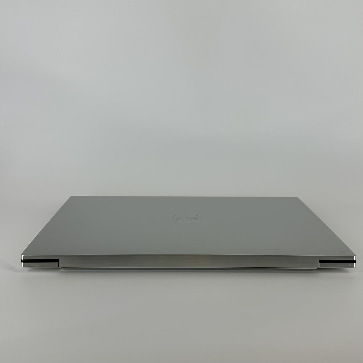 Dell XPS 17 9710 Silver 2.3 GHz Intel Core i7 11th Gen. 16GB RAM 512GB Solid State Drive NVIDIA GeForce RTX 3050 4 GB