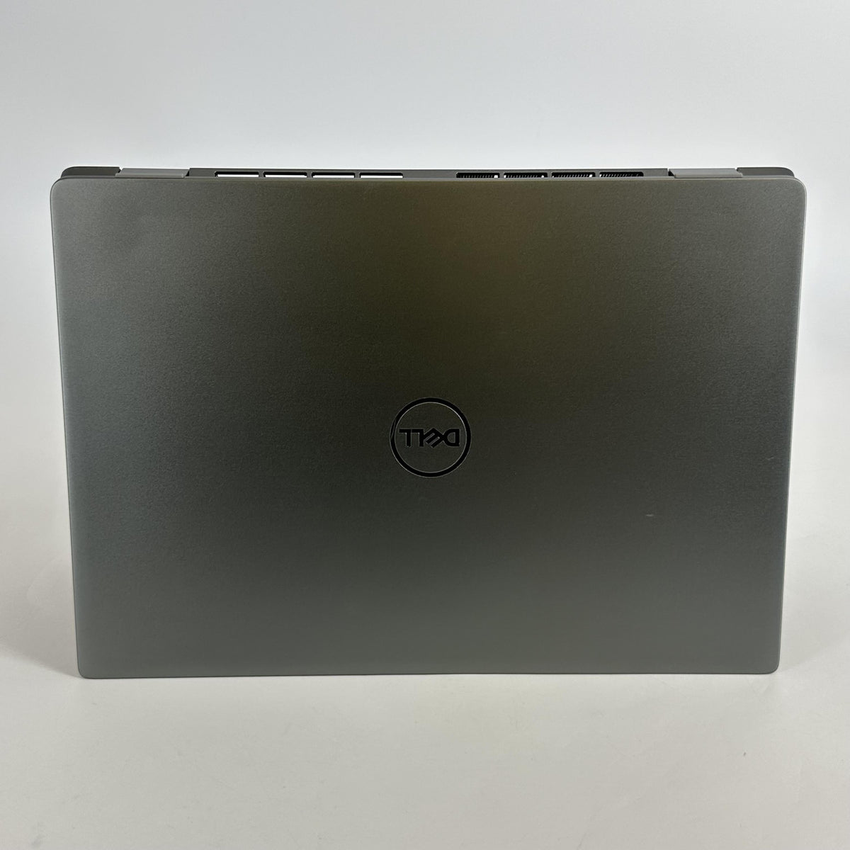 Dell Latitude 7440 14 Gray 1.9 GHz Intel Core i7 13th Gen. 32GB RAM 256GB Solid State Drive