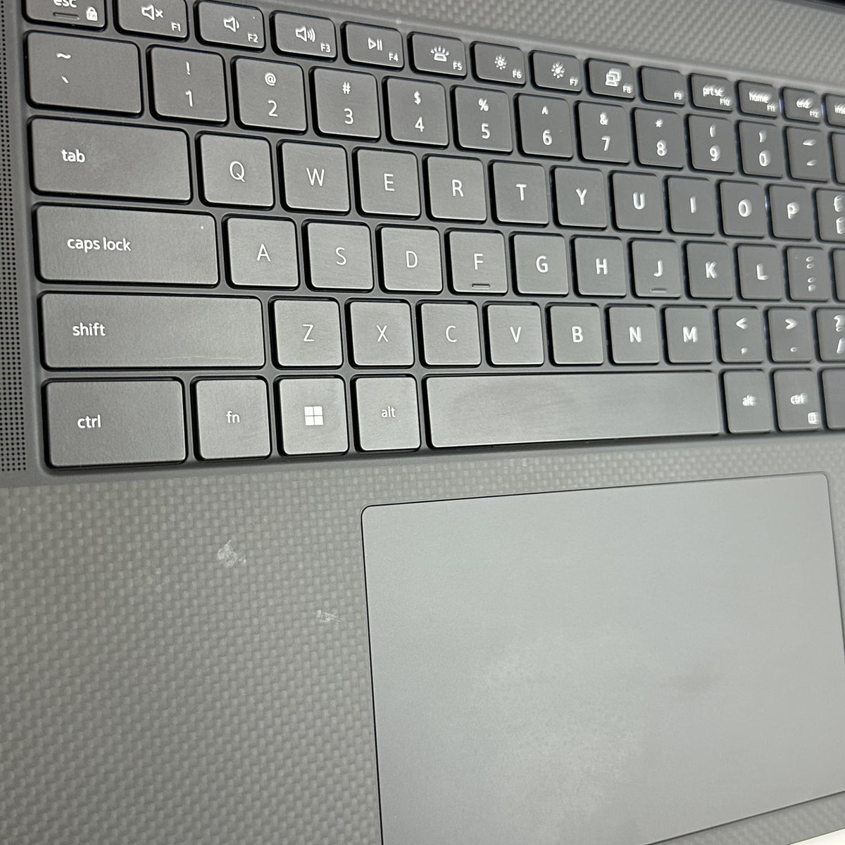 Dell XPS 17 9720 Silver 2.3 GHz Intel Core i7 12th Gen. 64GB RAM 2TB Solid State Drive NVIDIA GeForce RTX 3050 4 GB