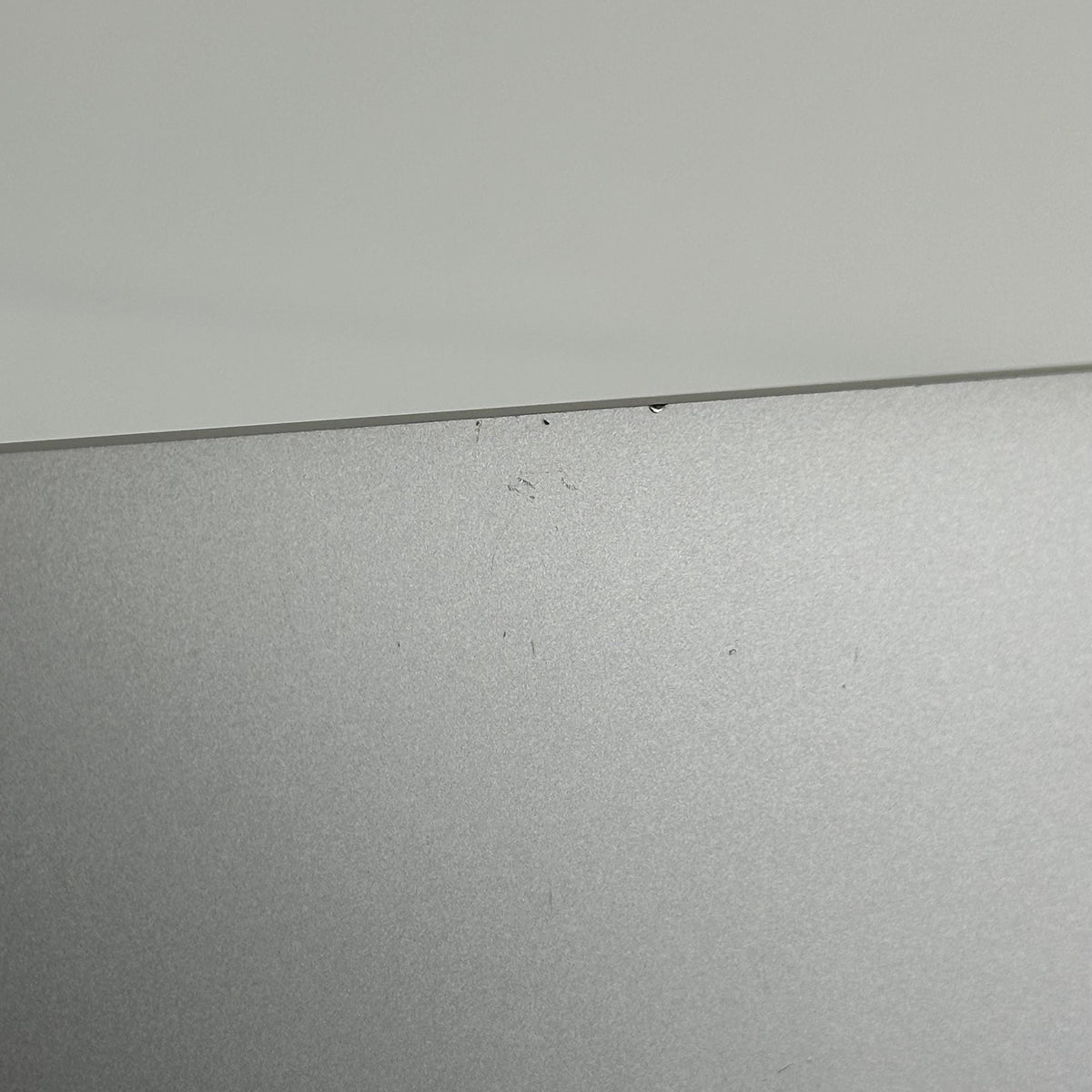 Apple MacBook Pro 16 Touch Bar 2019 Space Gray 2.4 GHz Intel Core i9 9th Gen. 32GB RAM 1TB Solid State Drive AMD Radeon Pro 5500M 8 GB